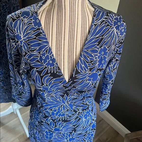 🛑 1 hour sale. Diane Von Furstenberg, Women's Blue Midi Dress Size 10 - Picture 9 of 11